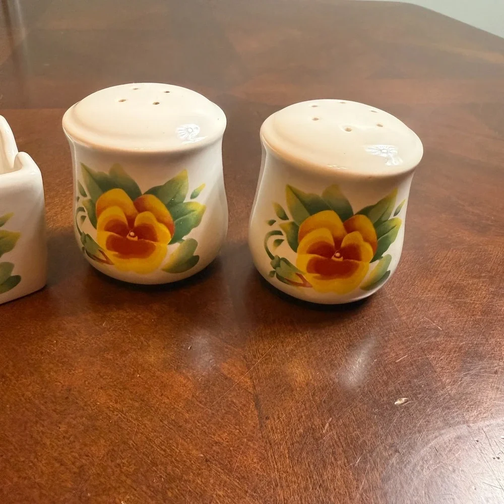 Vtg 90's Corelle Summer Blush Salt and Pepper Shaker Sugar Holder Set Pansy